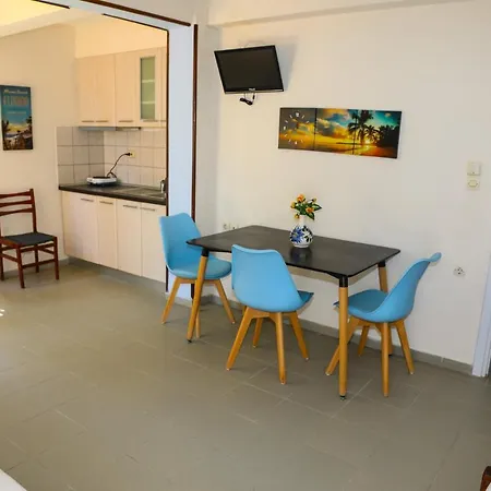 Vera Aparthotel Olympiakí Aktí