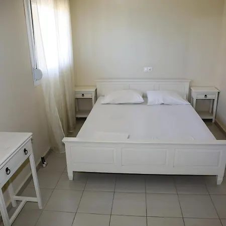 Aparthotel Vera 3*