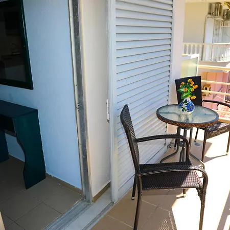 Vera Olympiakí Aktí