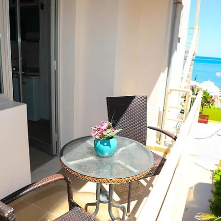 Vera Olympiakí Aktí