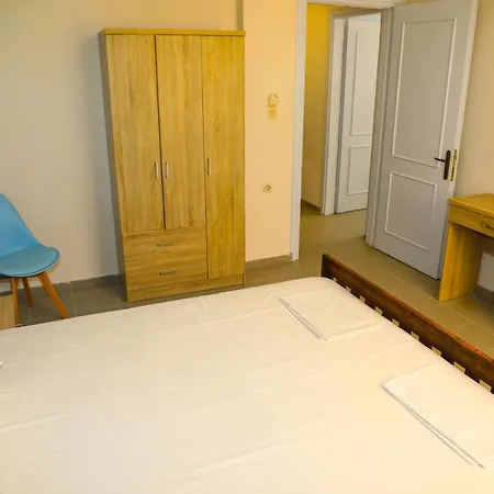 Vera Aparthotel 3*
