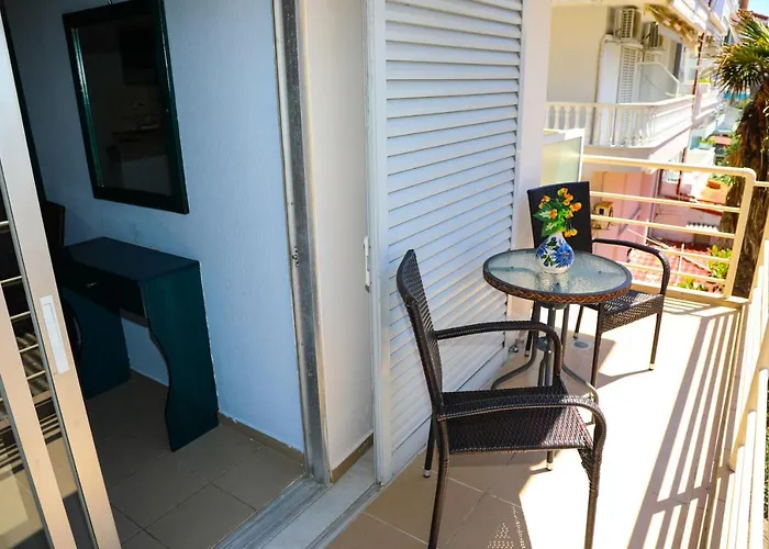 Vera Olympiakí Aktí