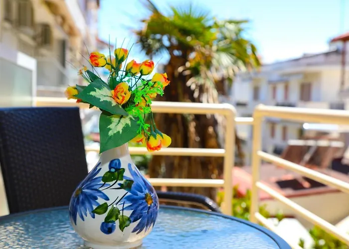 Vera Olympiakí Aktí