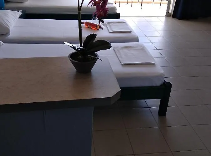 Apartahotel Vera 3*